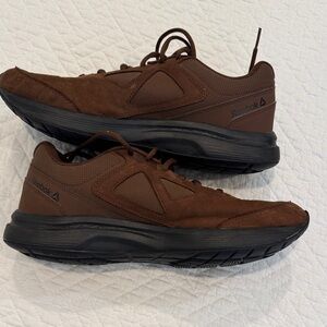 Reebok Tan walking sneaker/shoe